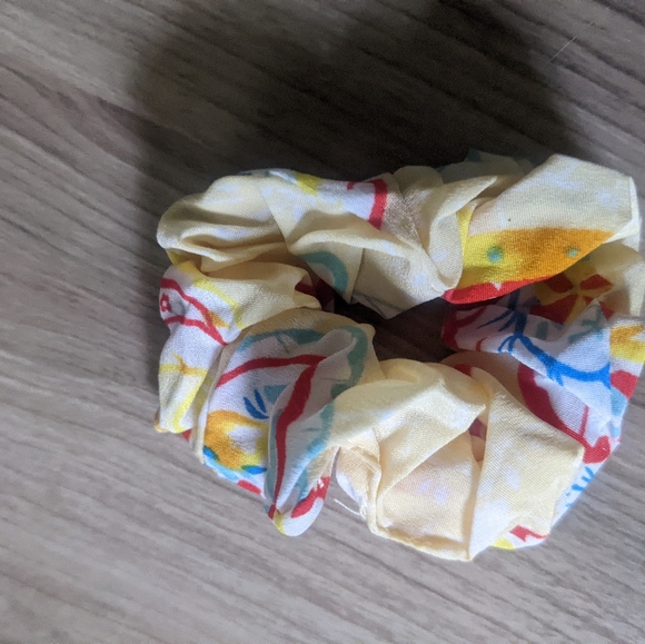 Golden mustard scrunchie set! - Picture 5 of 6